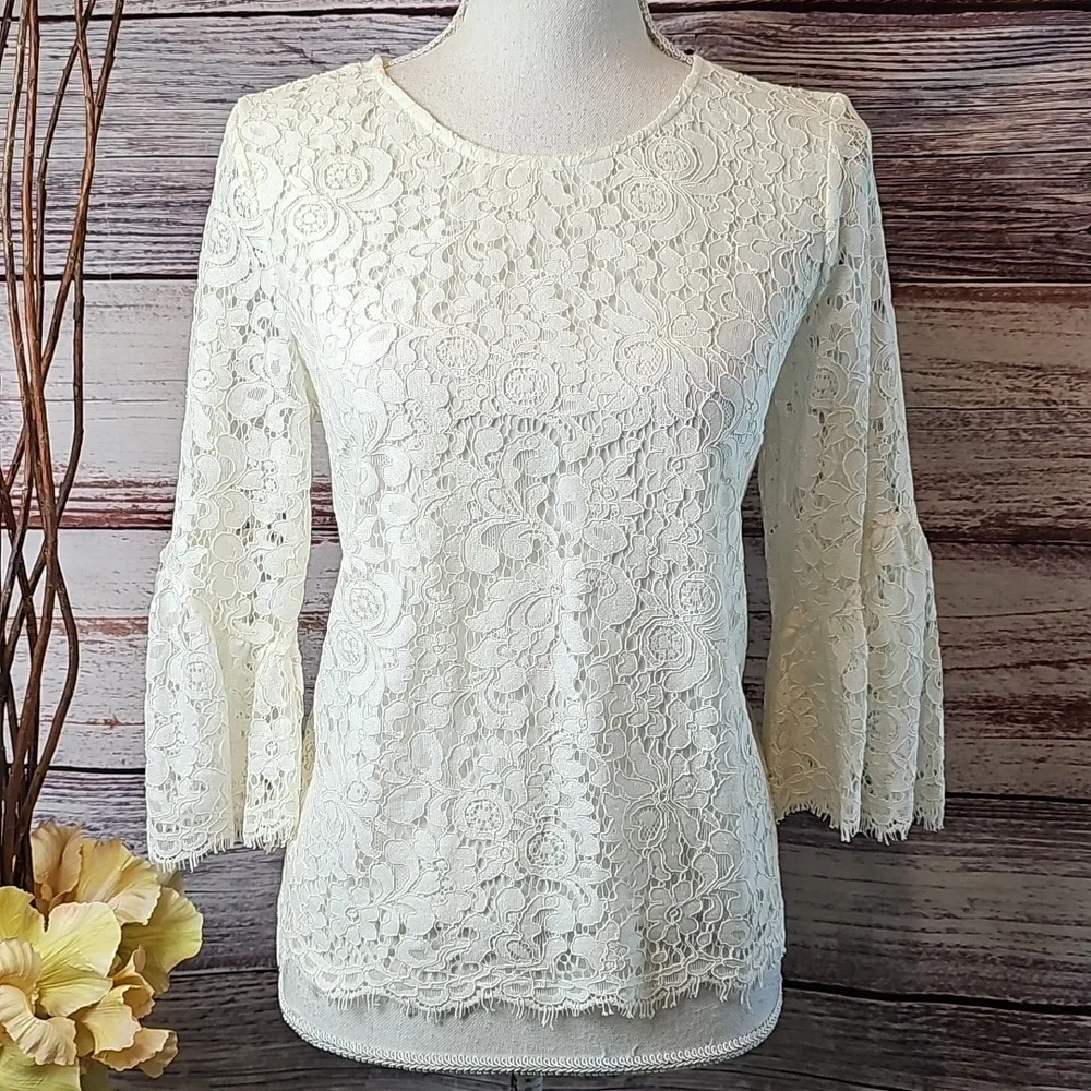 NEW H&M IVORY LACE LINED 3/4 FLARE SLEEVE PULLOVER BLOUSE